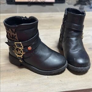 Michael Kors 7 Black Leather Boots